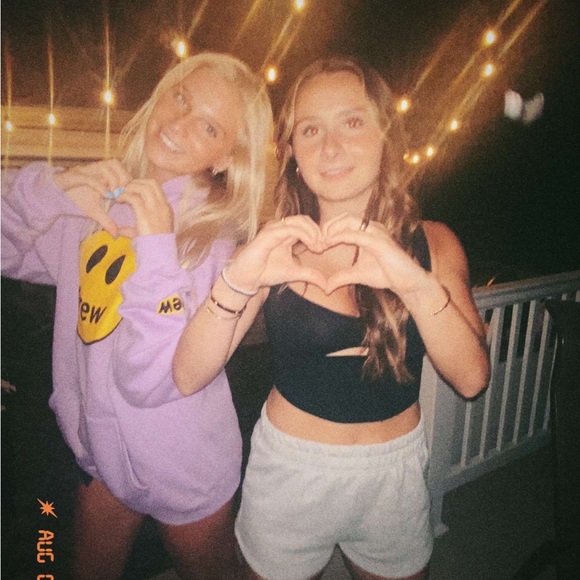 Meet your Posher, Tori - Picture 7 of 7